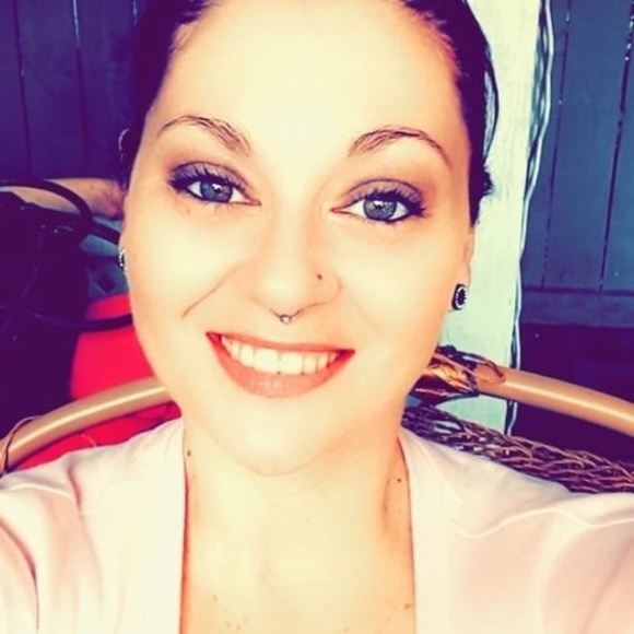 Meet your Posher, Erica - Picture 1 of 1